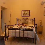 Il Palazzo - Luxury & Event Frühstückspension Cosenza