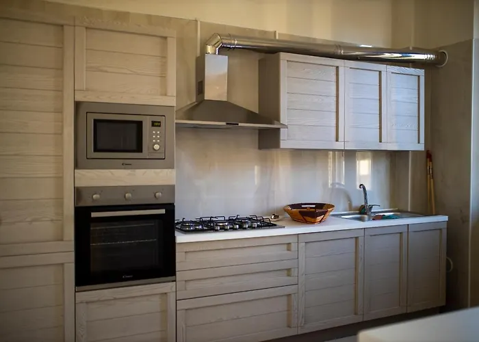 Alojamento de Acomodação e Pequeno-almoço Il Palazzo - Luxury & Event 4*